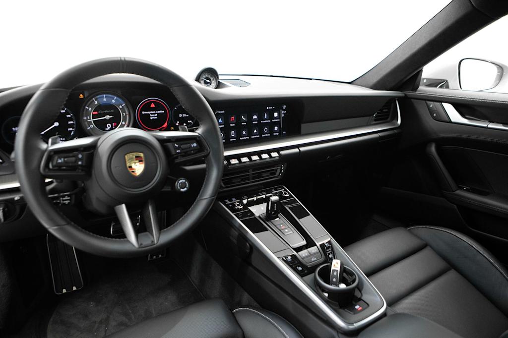 Thumbnail: 2023 Porsche 911 - 6