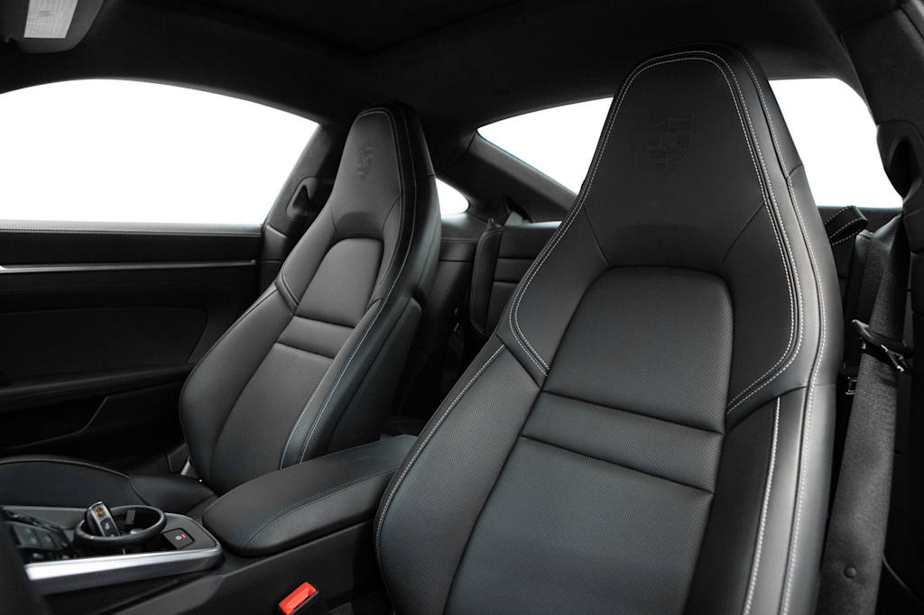Thumbnail: 2023 Porsche 911 - 7