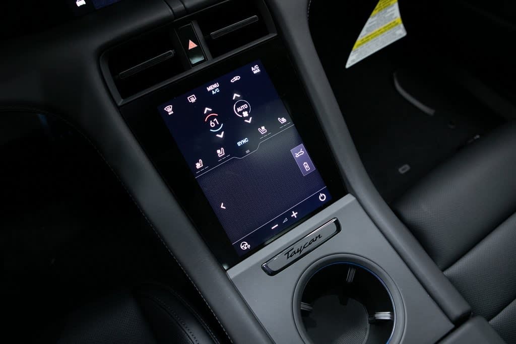 Thumbnail: 2026 Porsche Taycan - 12