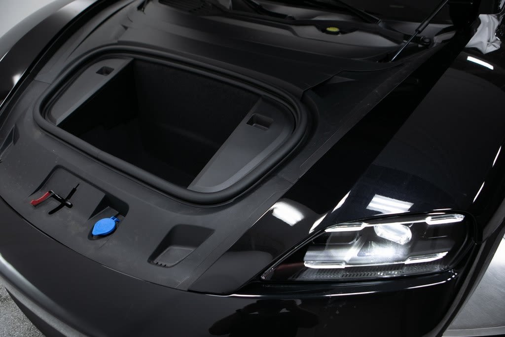 Thumbnail: 2026 Porsche Taycan - 32