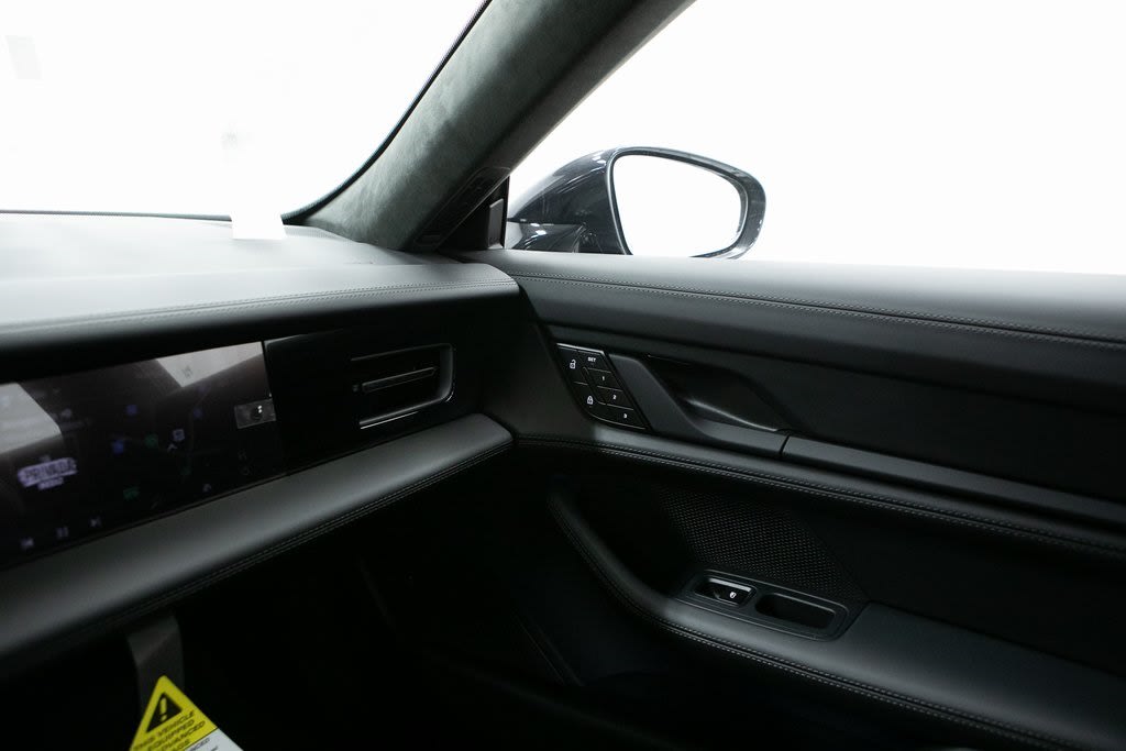 Thumbnail: 2026 Porsche Taycan - 26