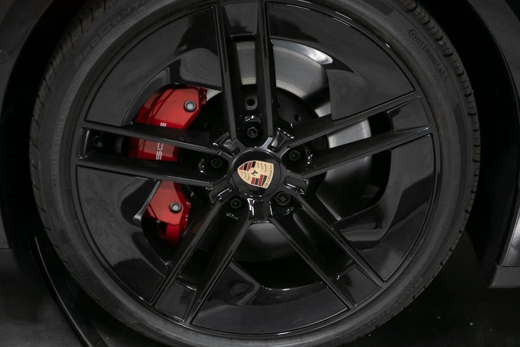 Thumbnail: 2026 Porsche Taycan - 7