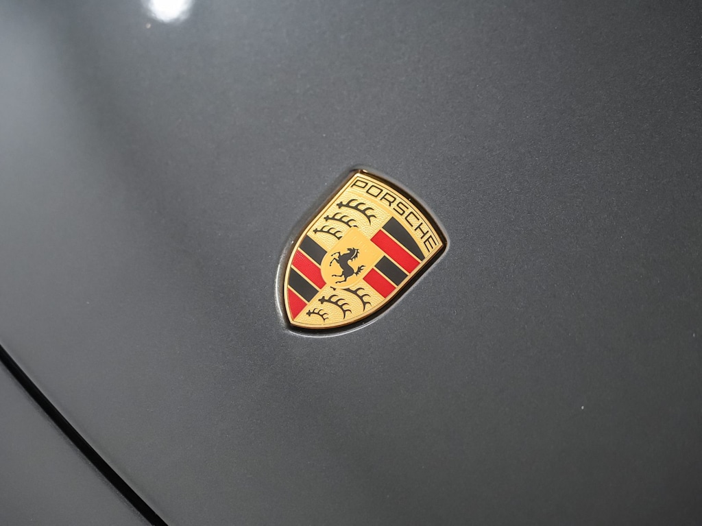 Thumbnail: 2023 Porsche Taycan - 7