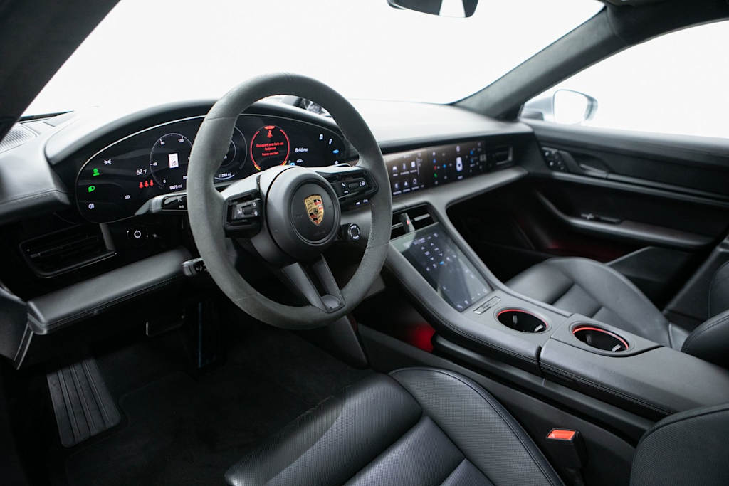 Thumbnail: 2024 Porsche Taycan - 2