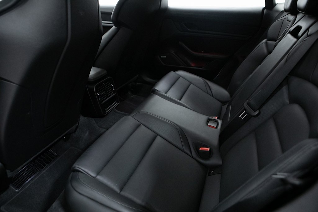 Thumbnail: 2024 Porsche Taycan - 11