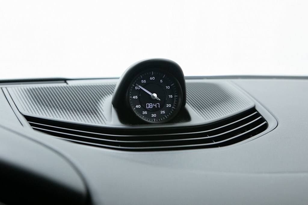 Thumbnail: 2024 Porsche Taycan - 30