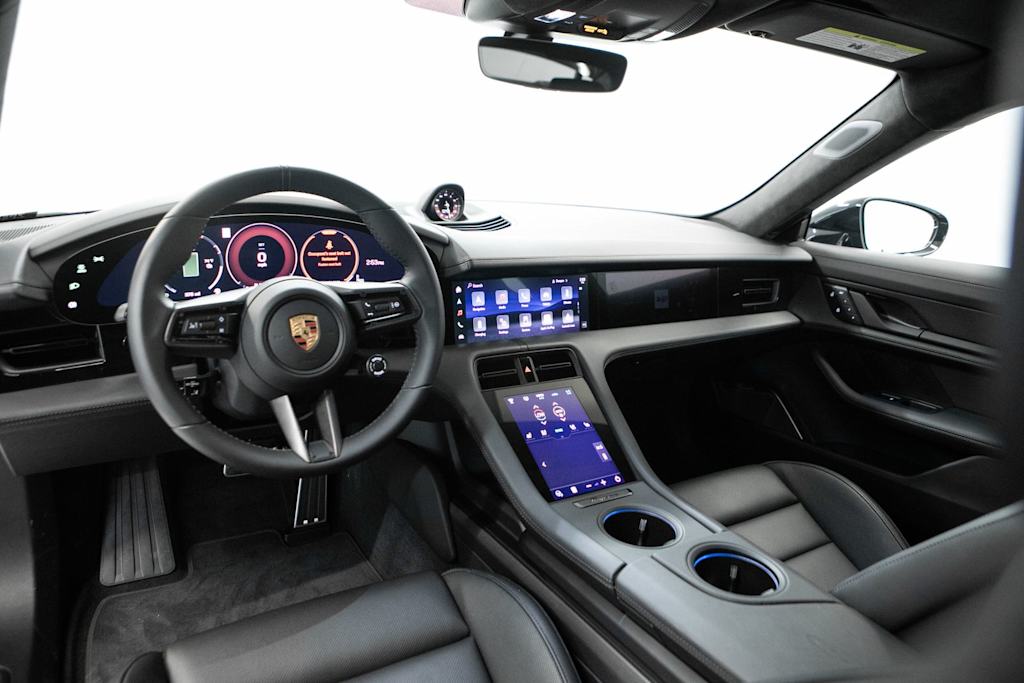 Thumbnail: 2026 Porsche Taycan - 7