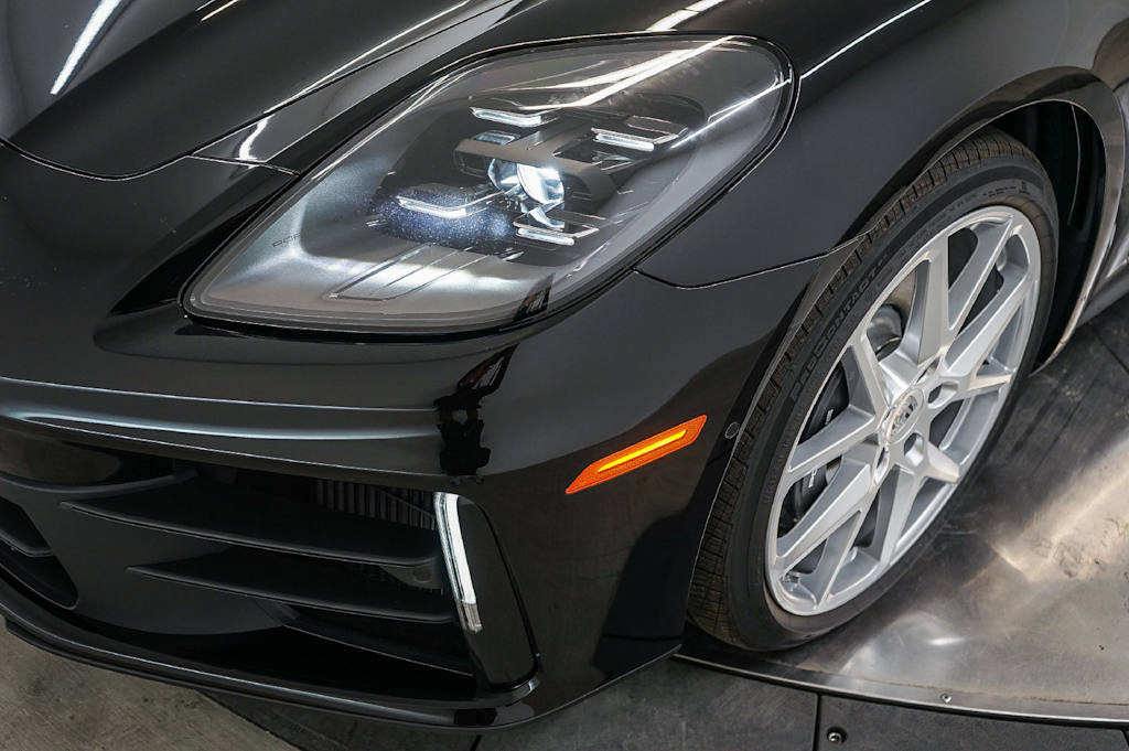 Thumbnail: 2026 Porsche Panamera - 20