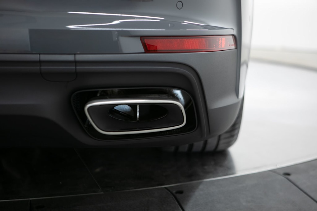 Thumbnail: 2026 Porsche Panamera - 37