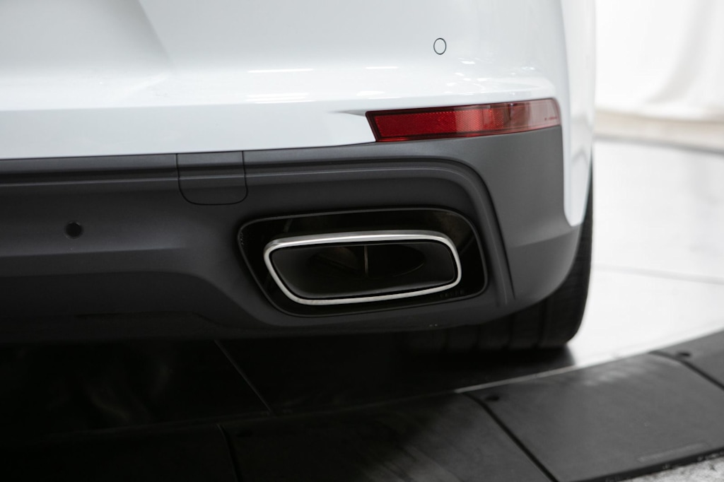 Thumbnail: 2026 Porsche Panamera - 21