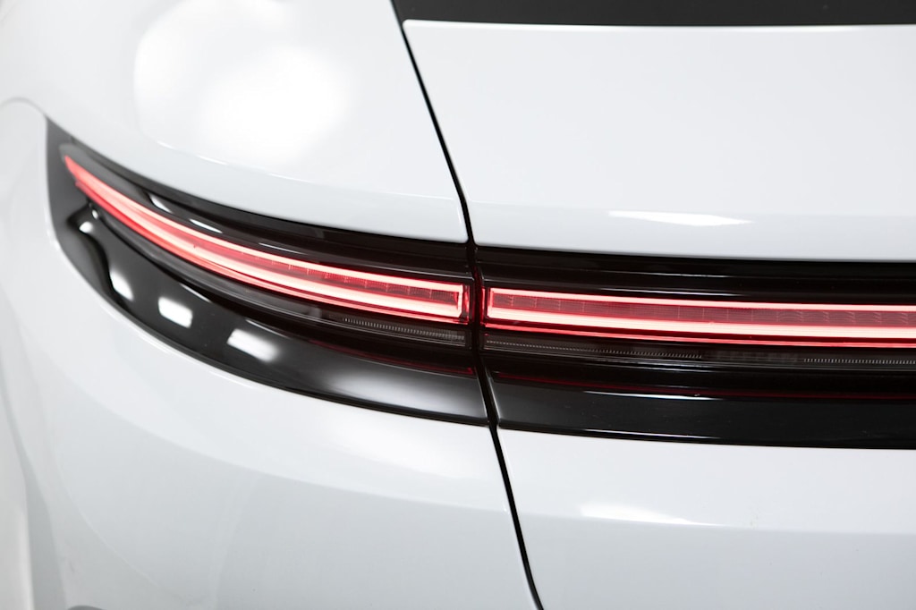 Thumbnail: 2026 Porsche Panamera - 19