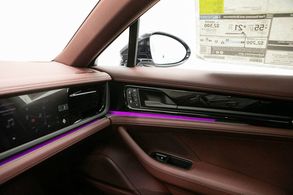 Thumbnail: 2026 Porsche Panamera - 29