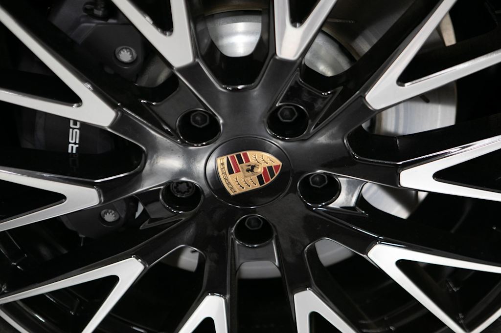 Thumbnail: 2026 Porsche Panamera - 5