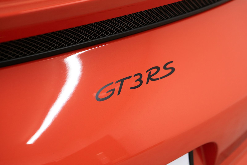 Thumbnail: 2016 Porsche 911 - 29