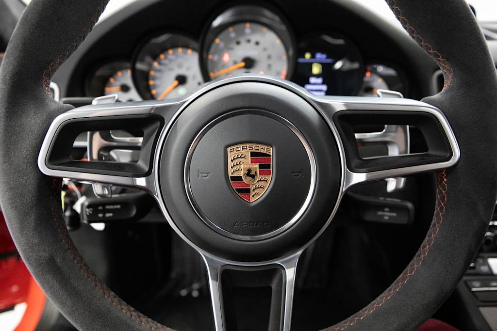 Thumbnail: 2016 Porsche 911 - 7
