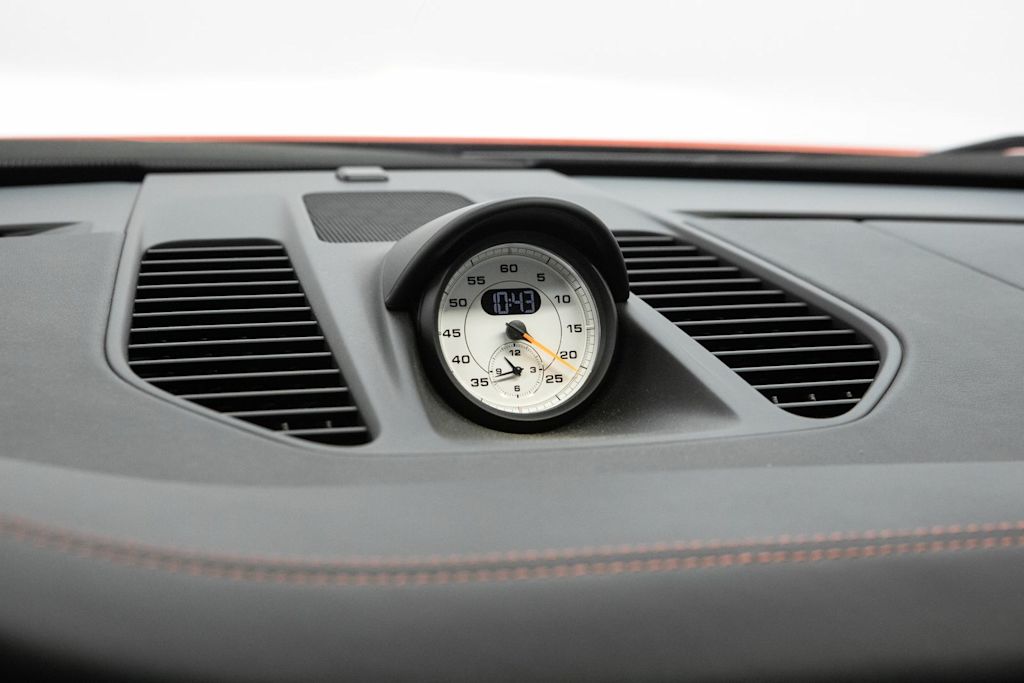 Thumbnail: 2016 Porsche 911 - 27