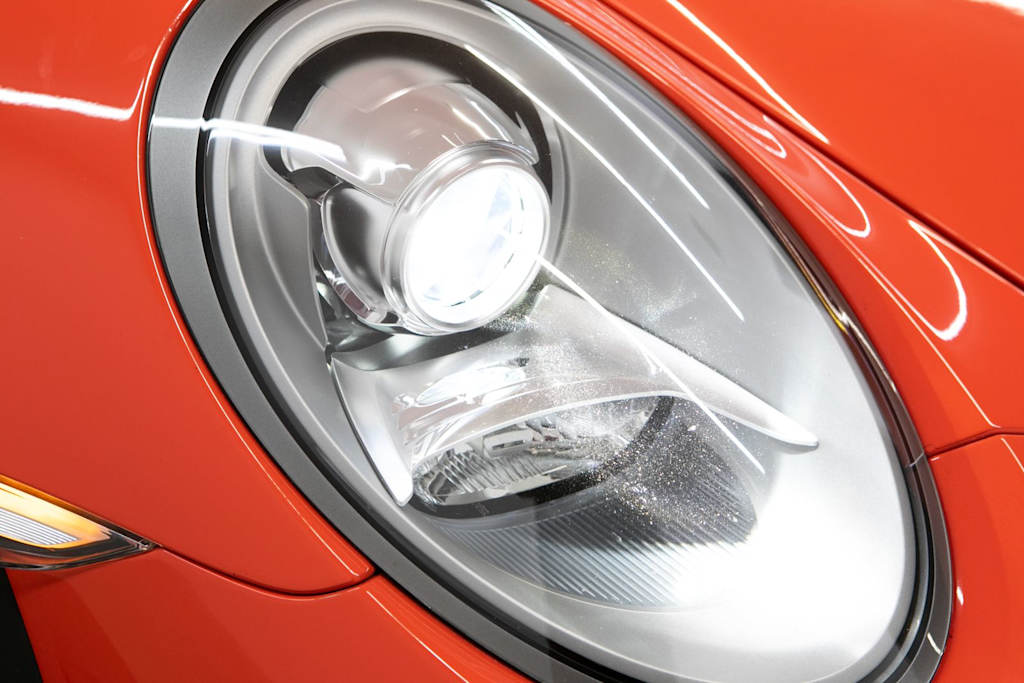 Thumbnail: 2016 Porsche 911 - 19