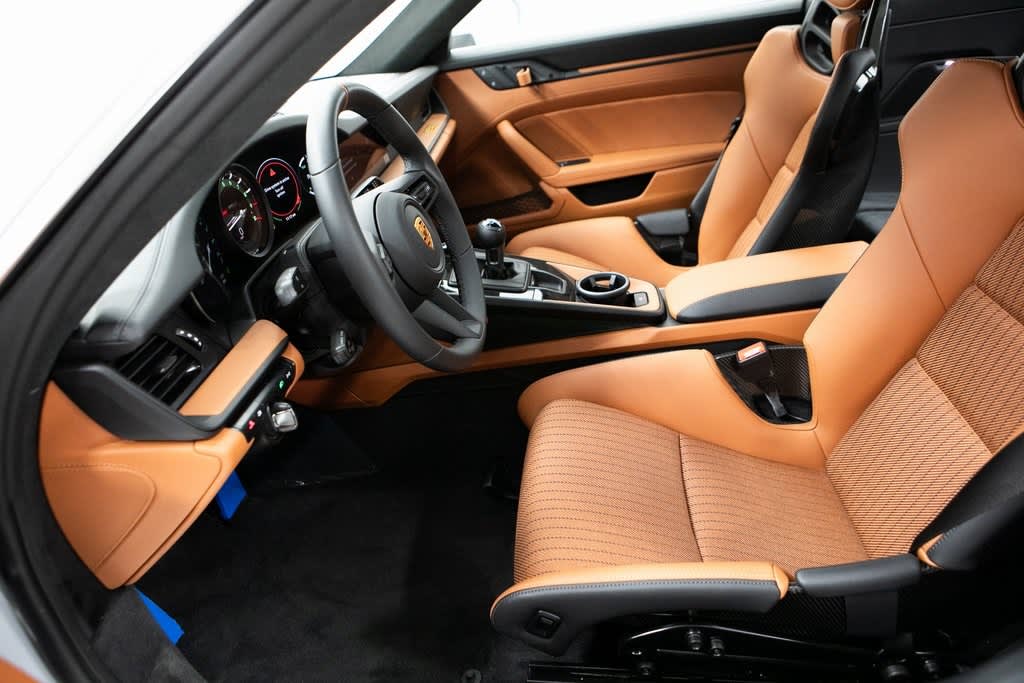 Thumbnail: 2024 Porsche 911 - 9