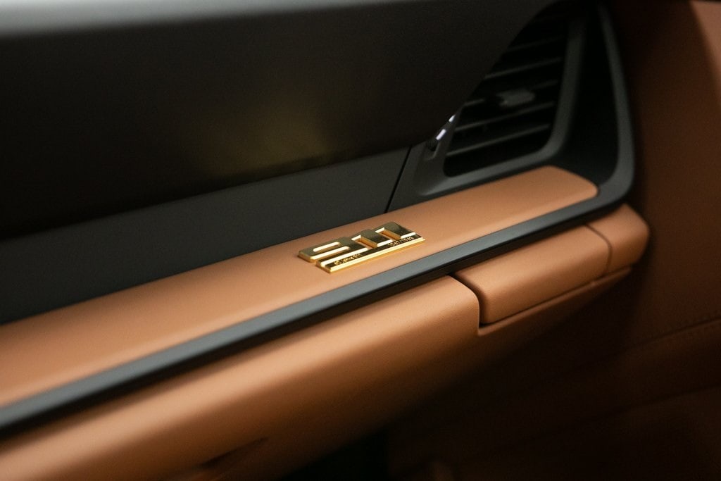 Thumbnail: 2024 Porsche 911 - 26