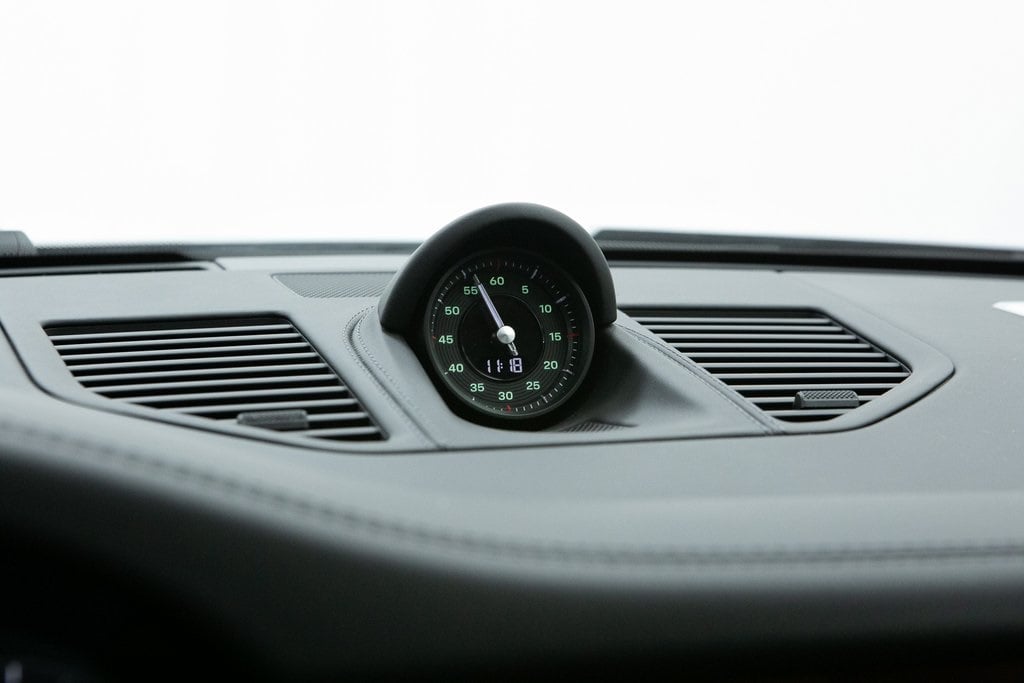 Thumbnail: 2024 Porsche 911 - 28