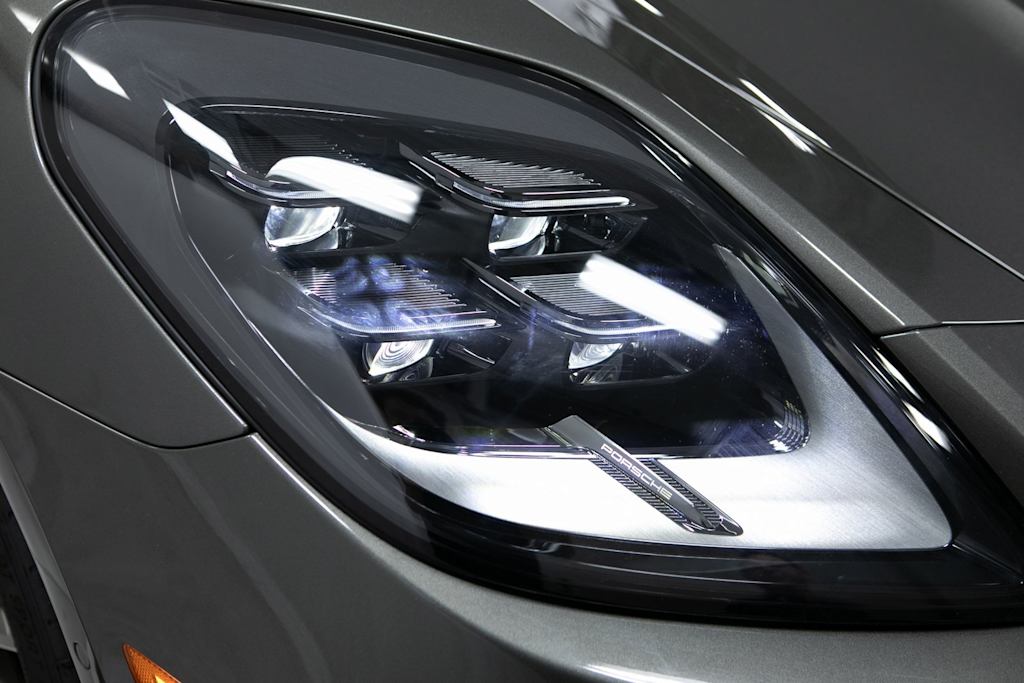 Thumbnail: 2026 Porsche Panamera - 6