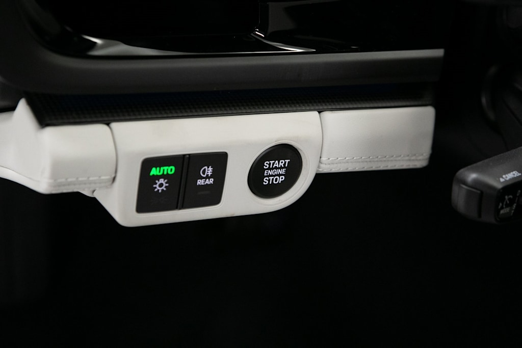 Thumbnail: 2026 Porsche Panamera - 25