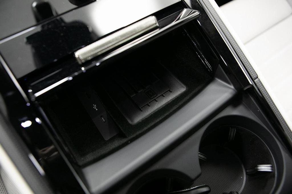 Thumbnail: 2026 Porsche Panamera - 15