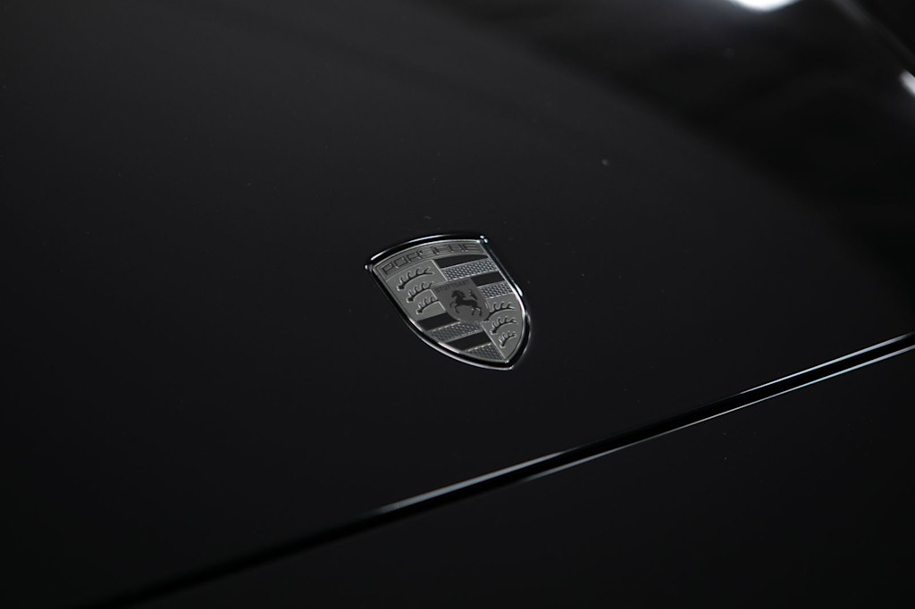 Thumbnail: 2025 Porsche Panamera - 21
