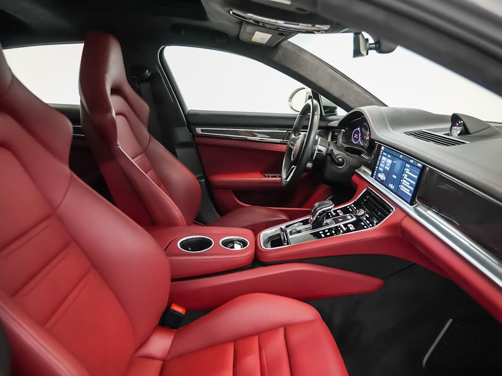 Thumbnail: 2020 Porsche Panamera - 10