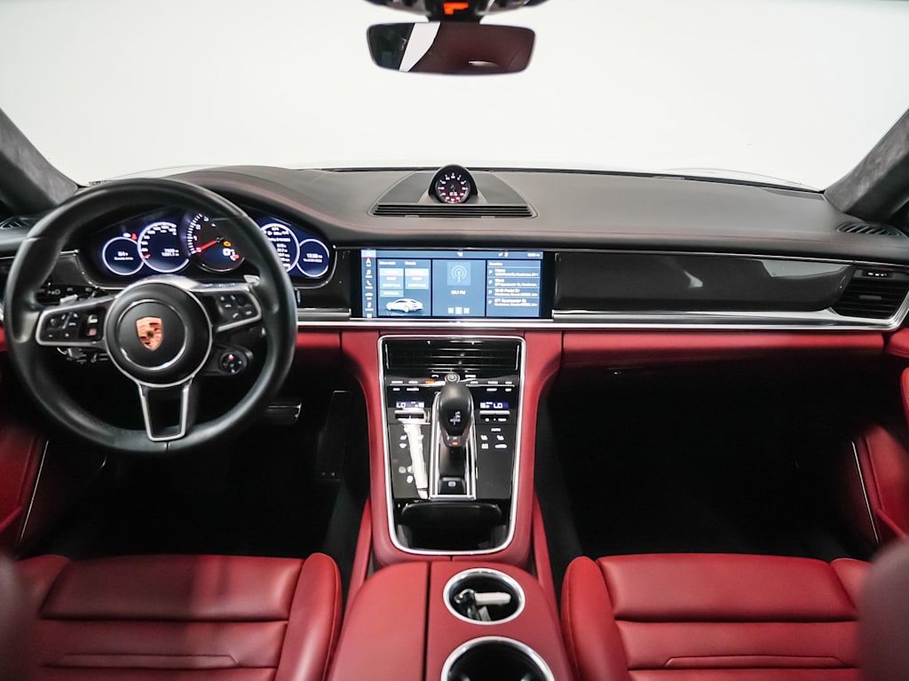 Thumbnail: 2020 Porsche Panamera - 8