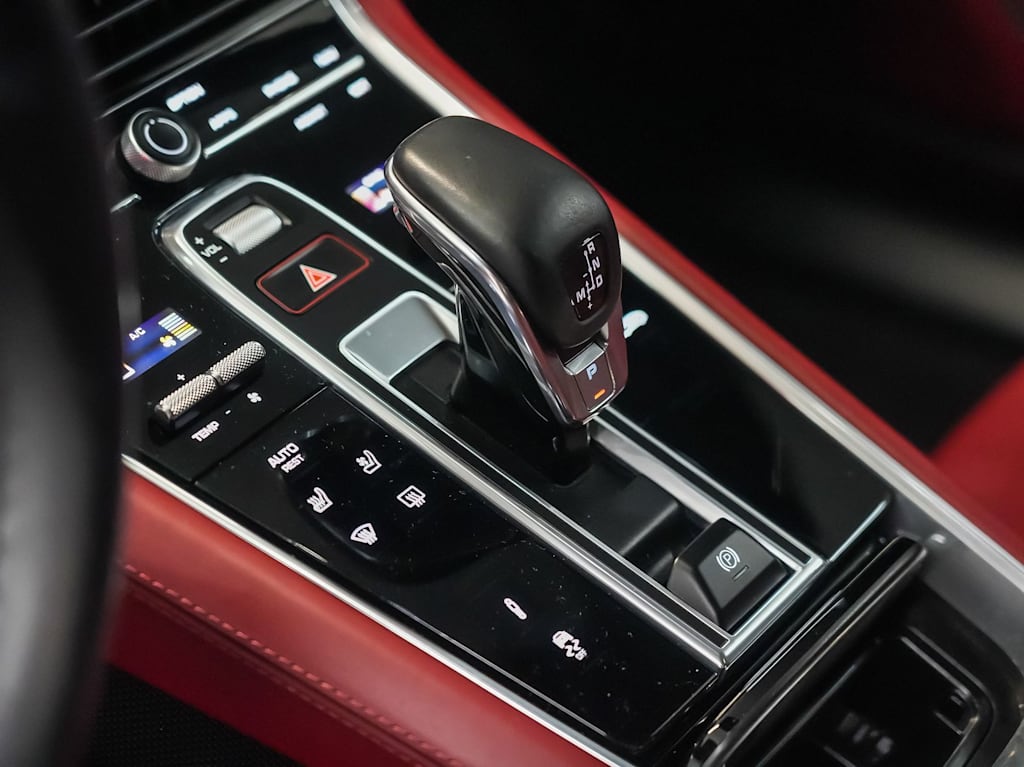 Thumbnail: 2020 Porsche Panamera - 13