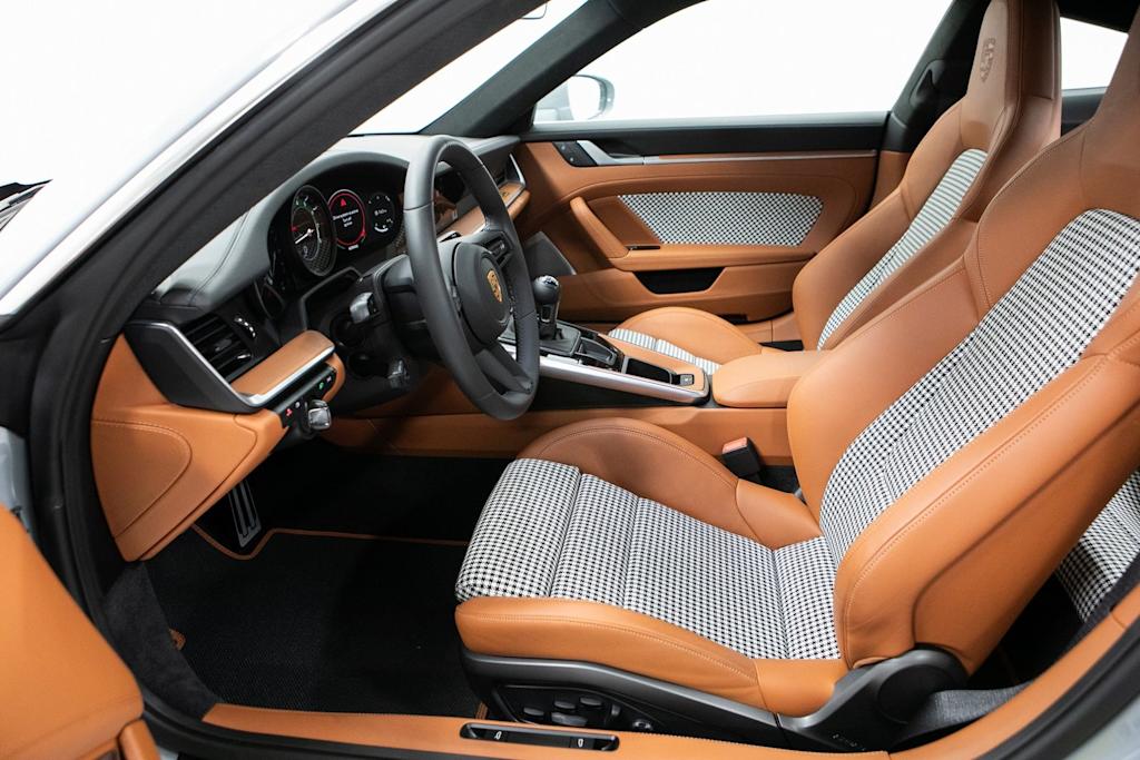 Thumbnail: 2023 Porsche 911 - 8