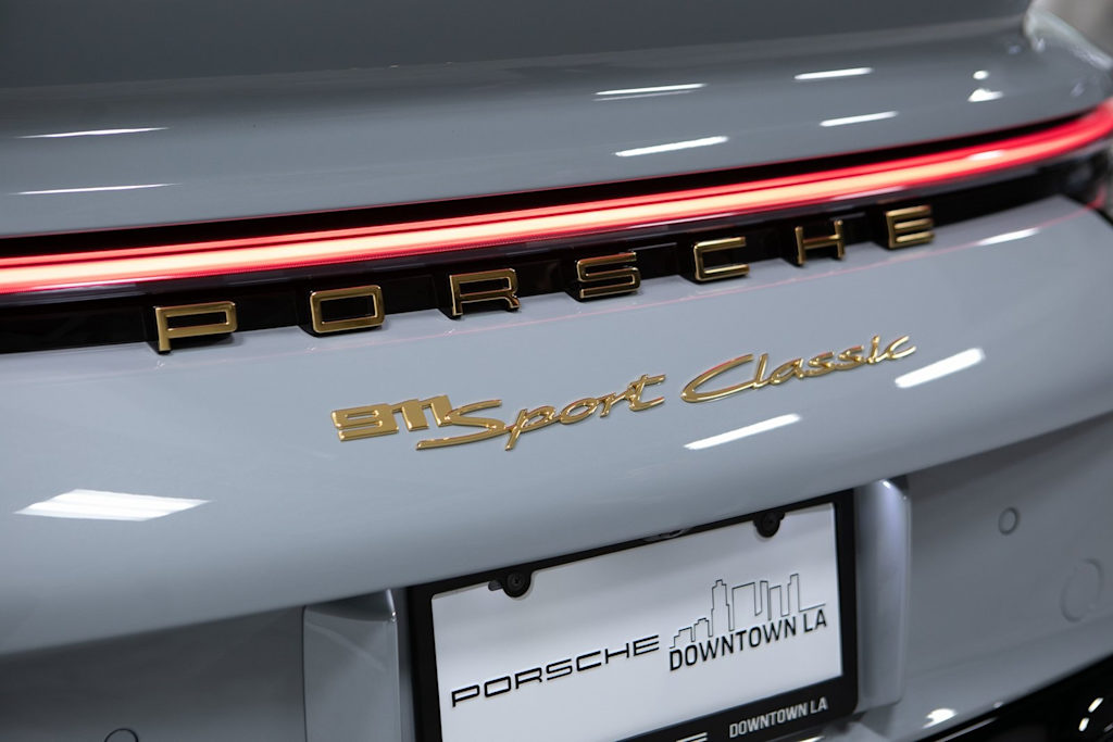 Thumbnail: 2023 Porsche 911 - 34