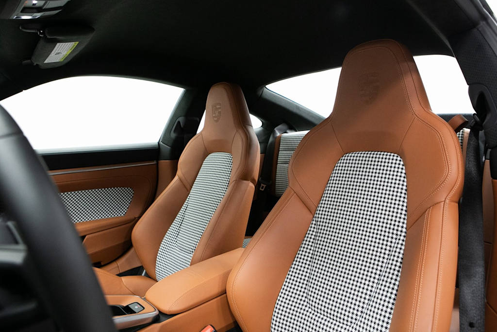 Thumbnail: 2023 Porsche 911 - 7