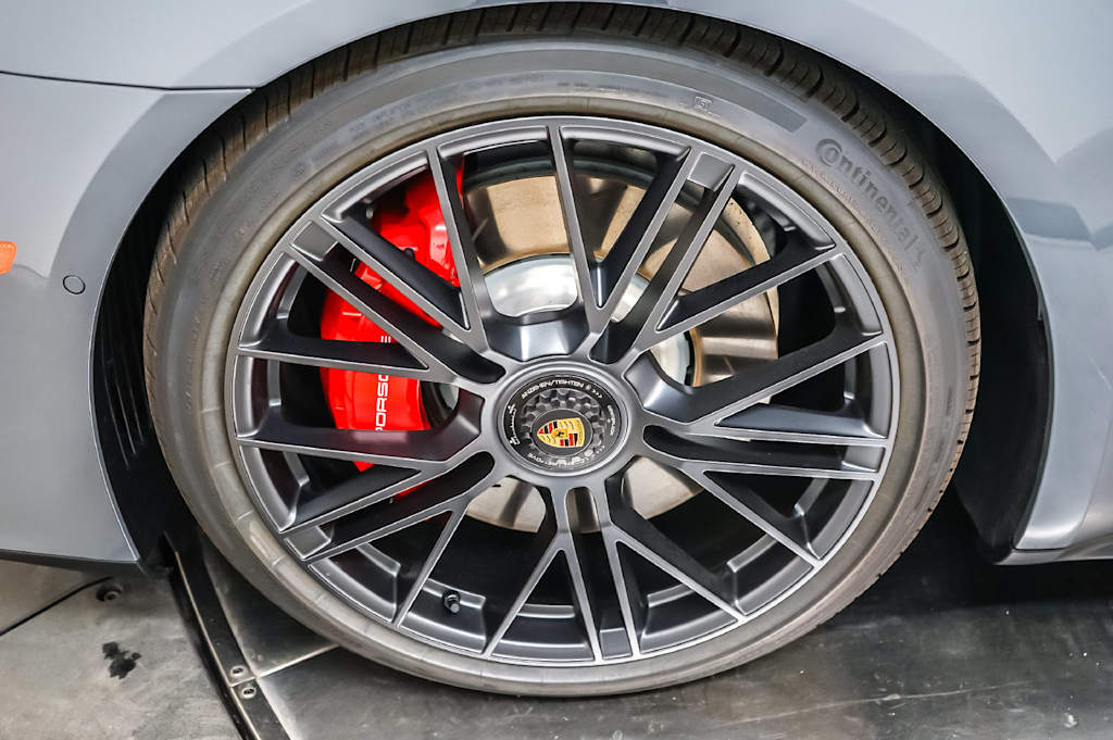 Thumbnail: 2026 Porsche Panamera - 24