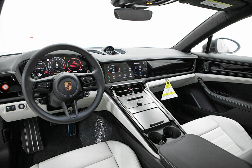 Thumbnail: 2026 Porsche Panamera - 5