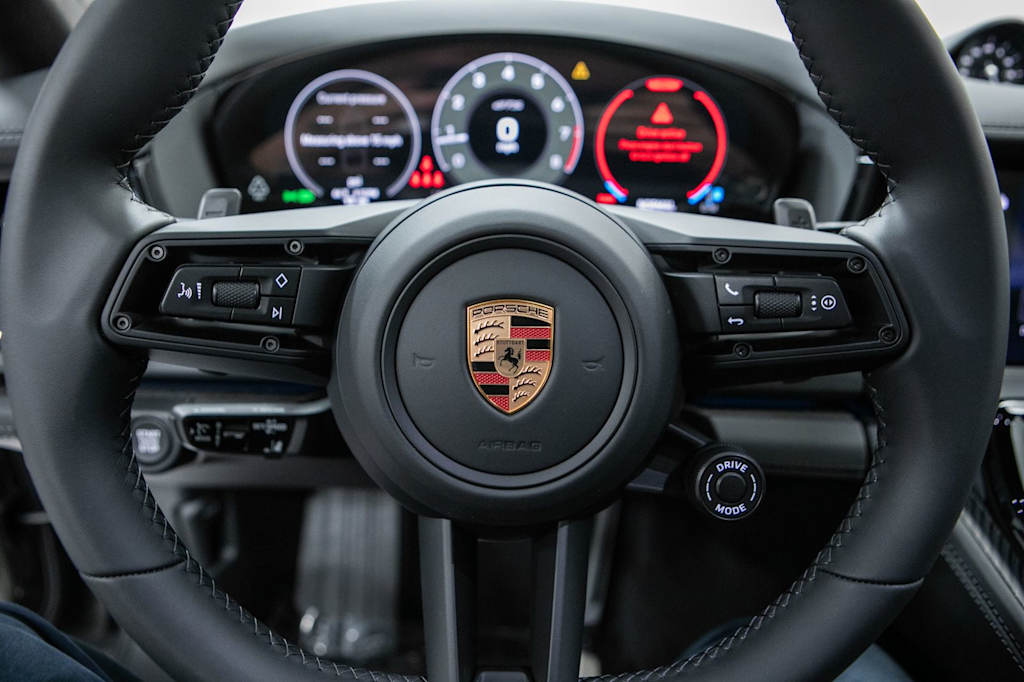 Thumbnail: 2026 Porsche Panamera - 19