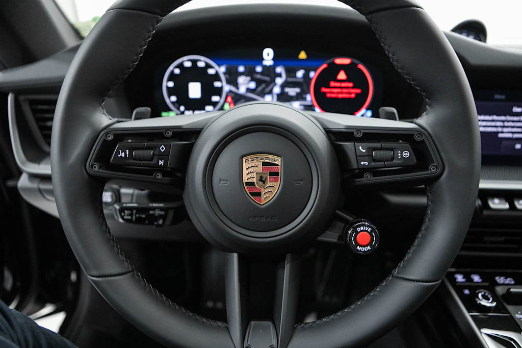 Thumbnail: 2026 Porsche 911 - 11