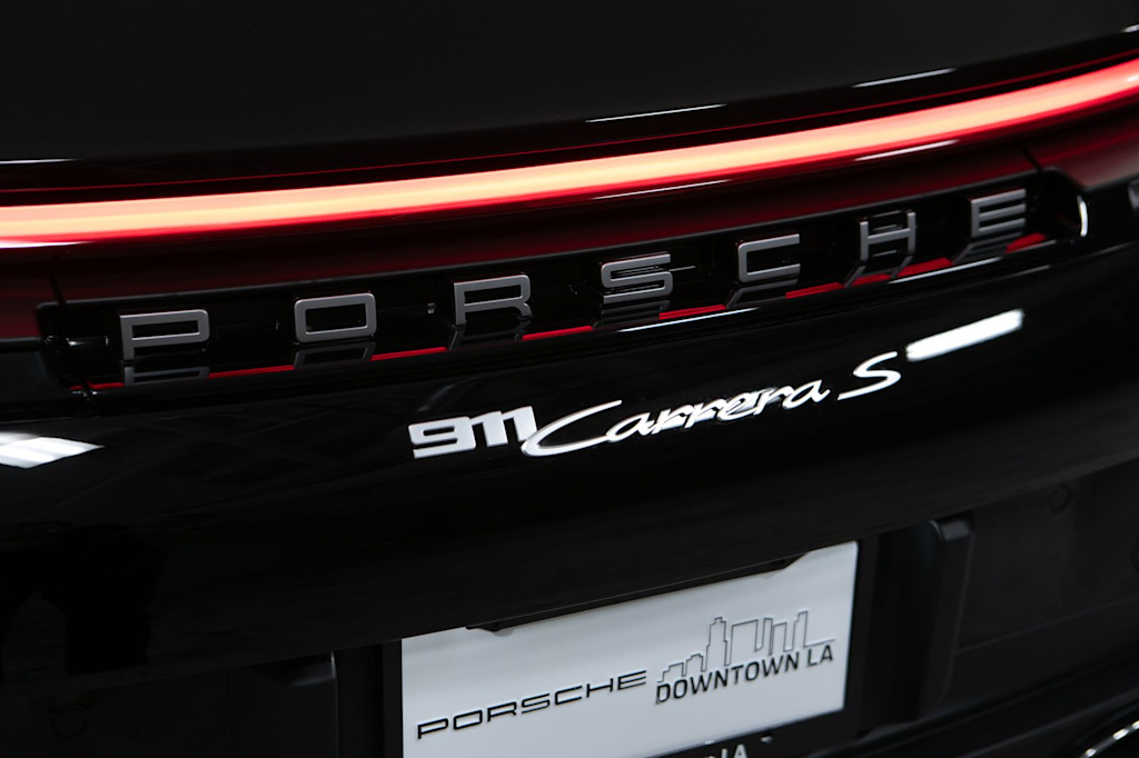 Thumbnail: 2026 Porsche 911 - 20