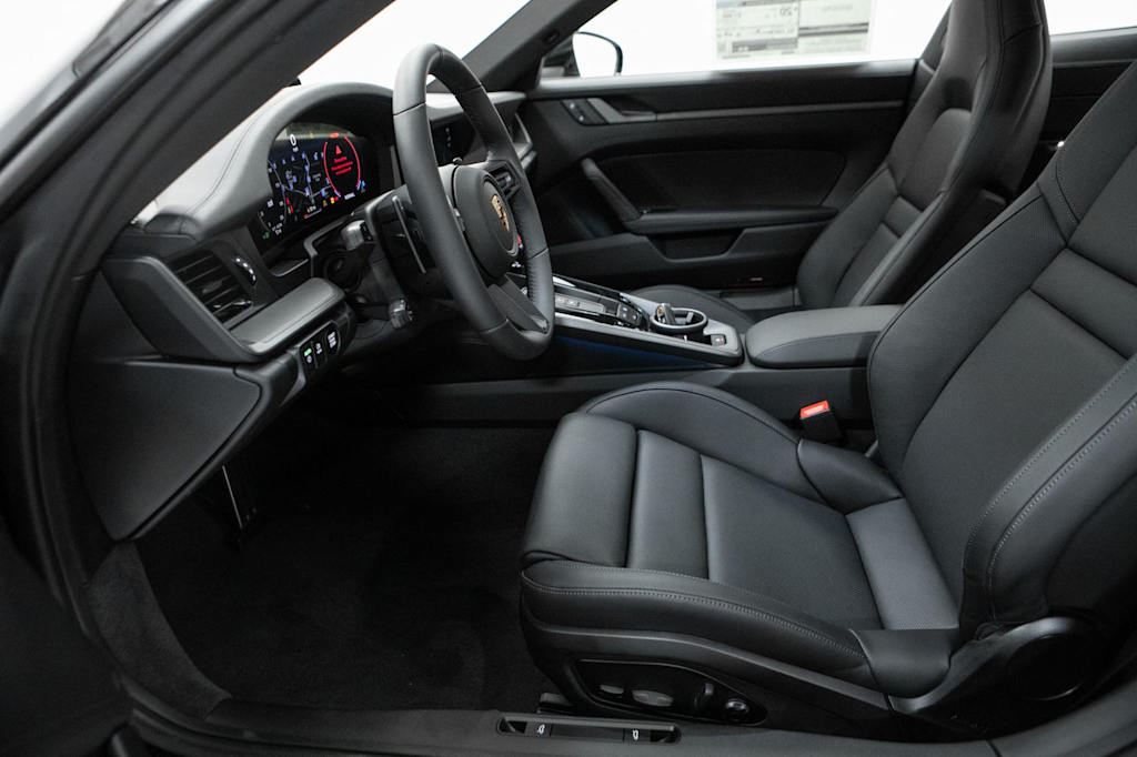 Thumbnail: 2026 Porsche 911 - 9