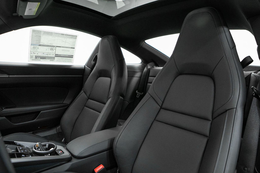 Thumbnail: 2026 Porsche 911 - 8