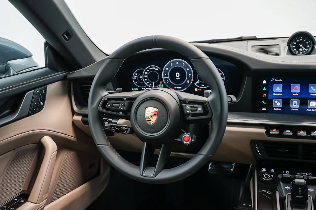 Thumbnail: 2026 Porsche 911 - 13