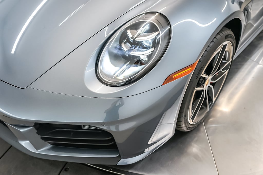 Thumbnail: 2026 Porsche 911 - 25