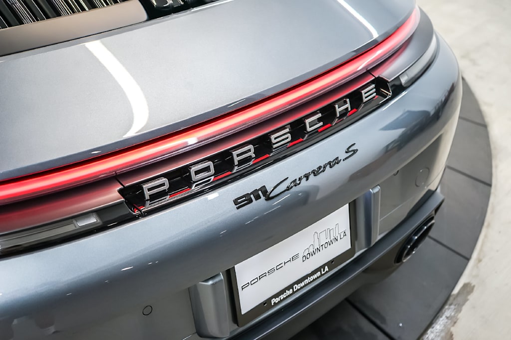 Thumbnail: 2026 Porsche 911 - 6