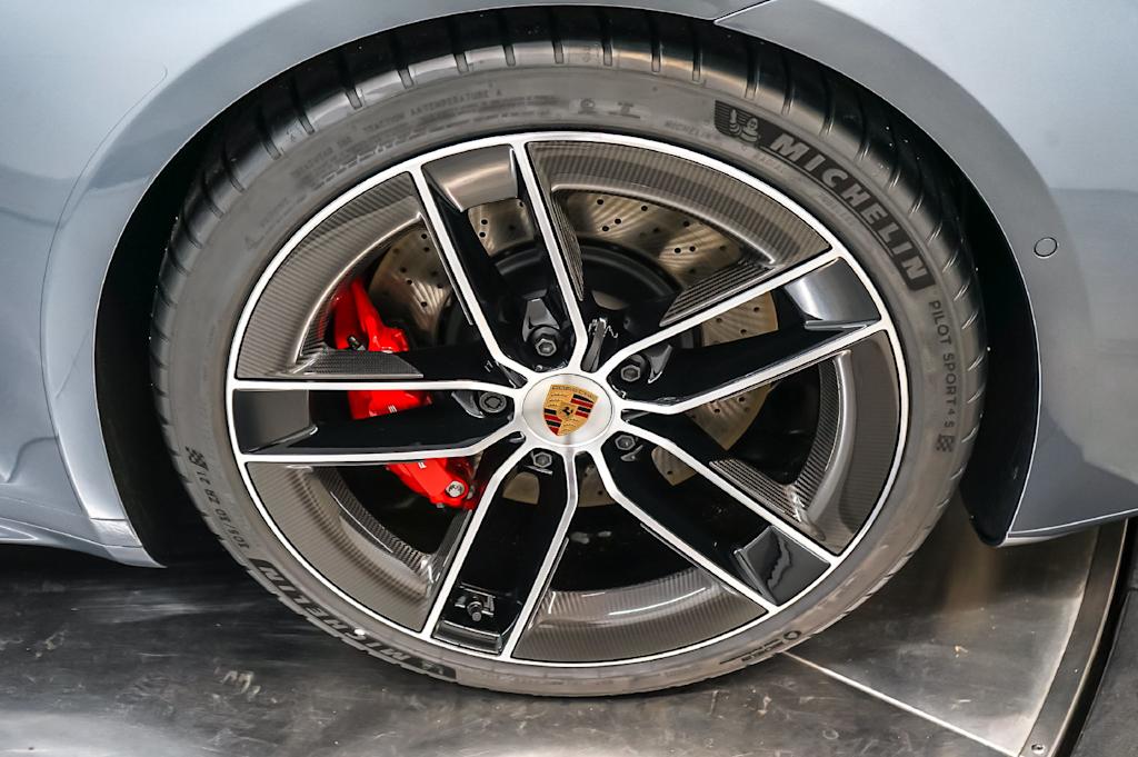 Thumbnail: 2026 Porsche 911 - 7