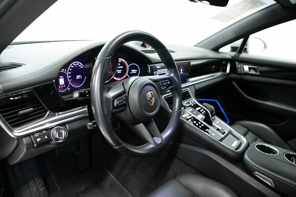 Thumbnail: 2023 Porsche Panamera - 2