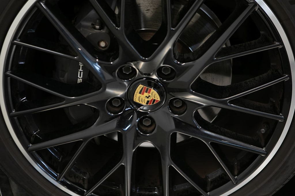Thumbnail: 2023 Porsche Panamera - 7