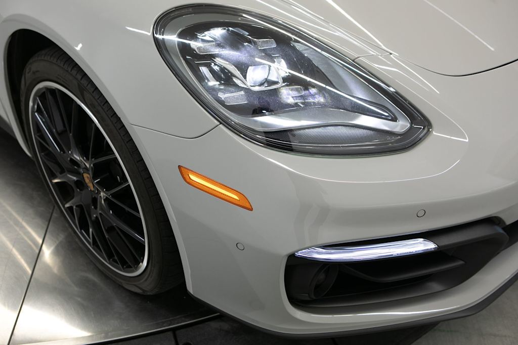 Thumbnail: 2023 Porsche Panamera - 17