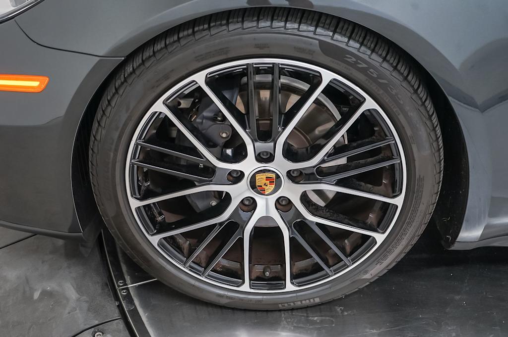 Thumbnail: 2023 Porsche Panamera - 22