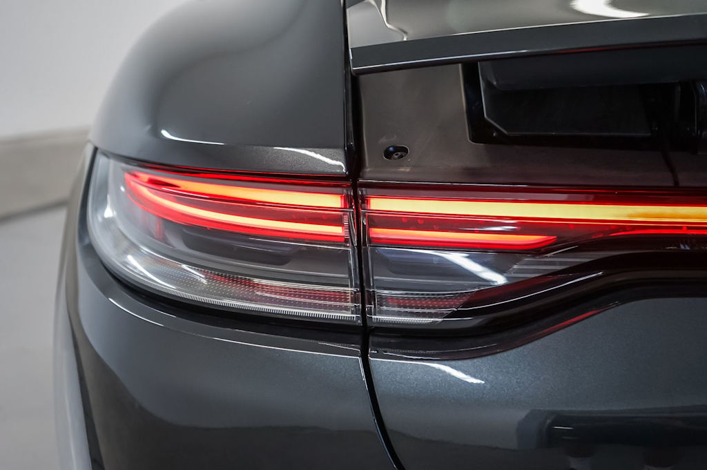 Thumbnail: 2023 Porsche Panamera - 20